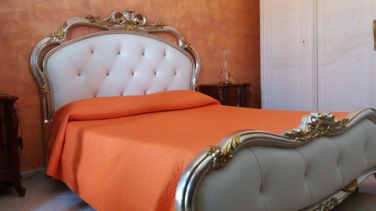 B&B Lady Jolanda ปอร์โตเชซาเรโอ ภายนอก รูปภาพ