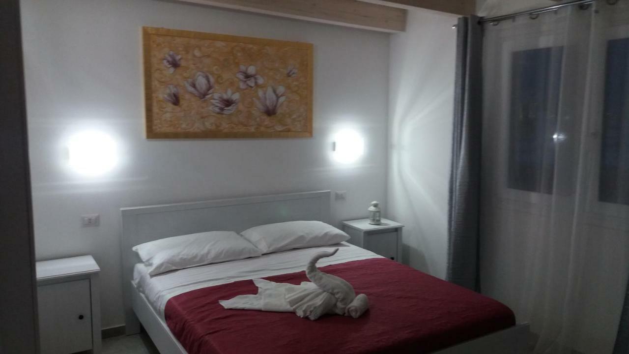 B&B Lady Jolanda ปอร์โตเชซาเรโอ ภายนอก รูปภาพ